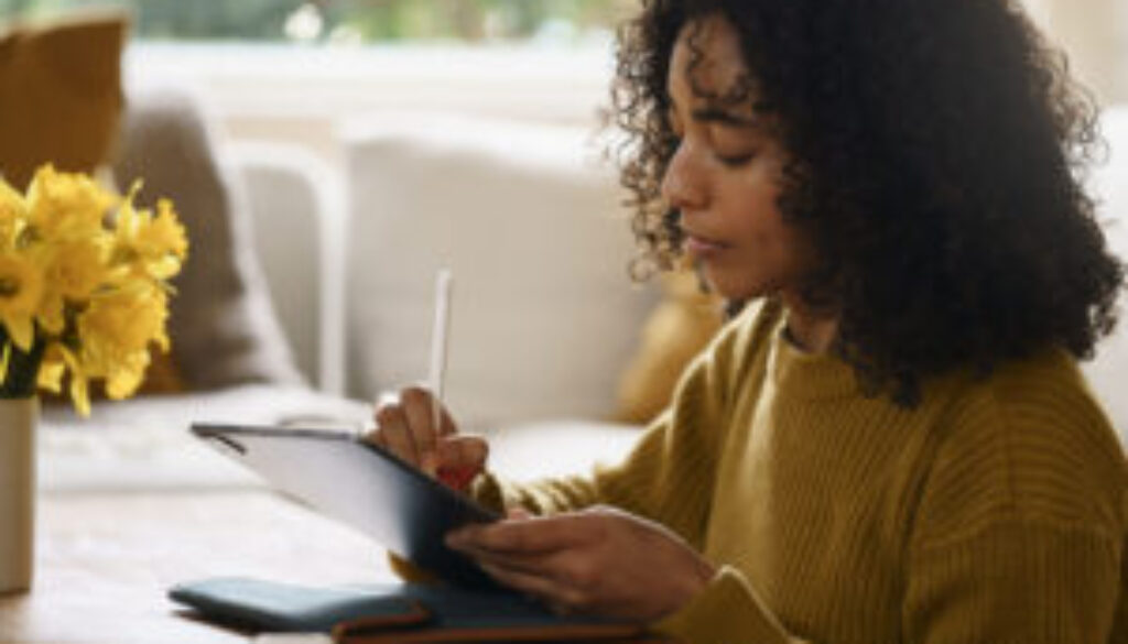 20 Journaling Prompts for Spiritual Growth